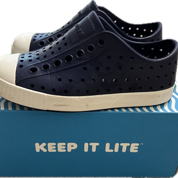 Native Jefferson - Navy - Picture 5 of 7